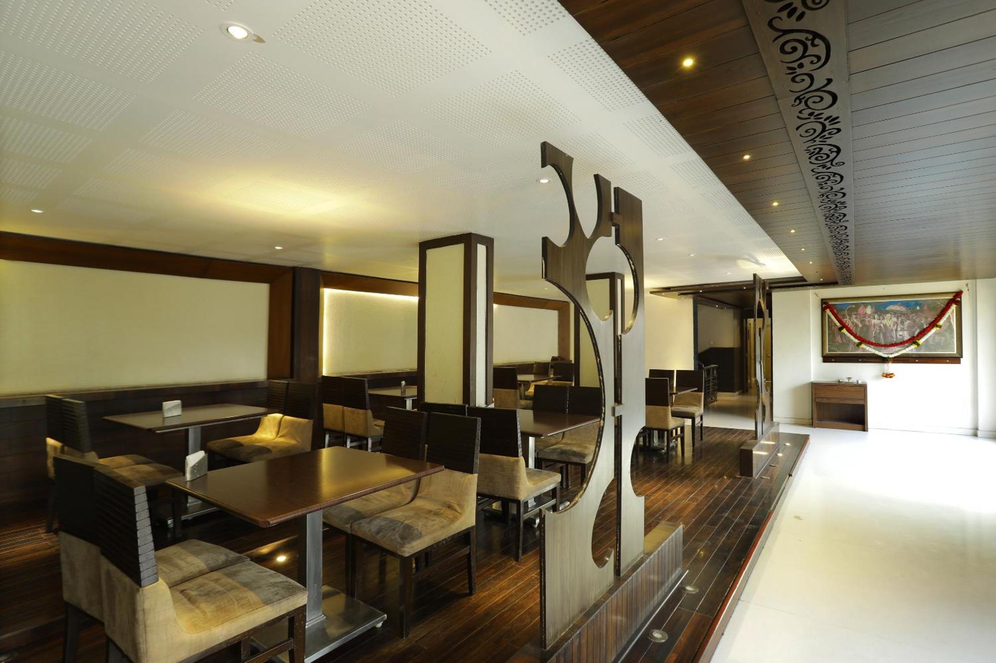 Collection O Satyan Inn Shirdi Exterior photo
