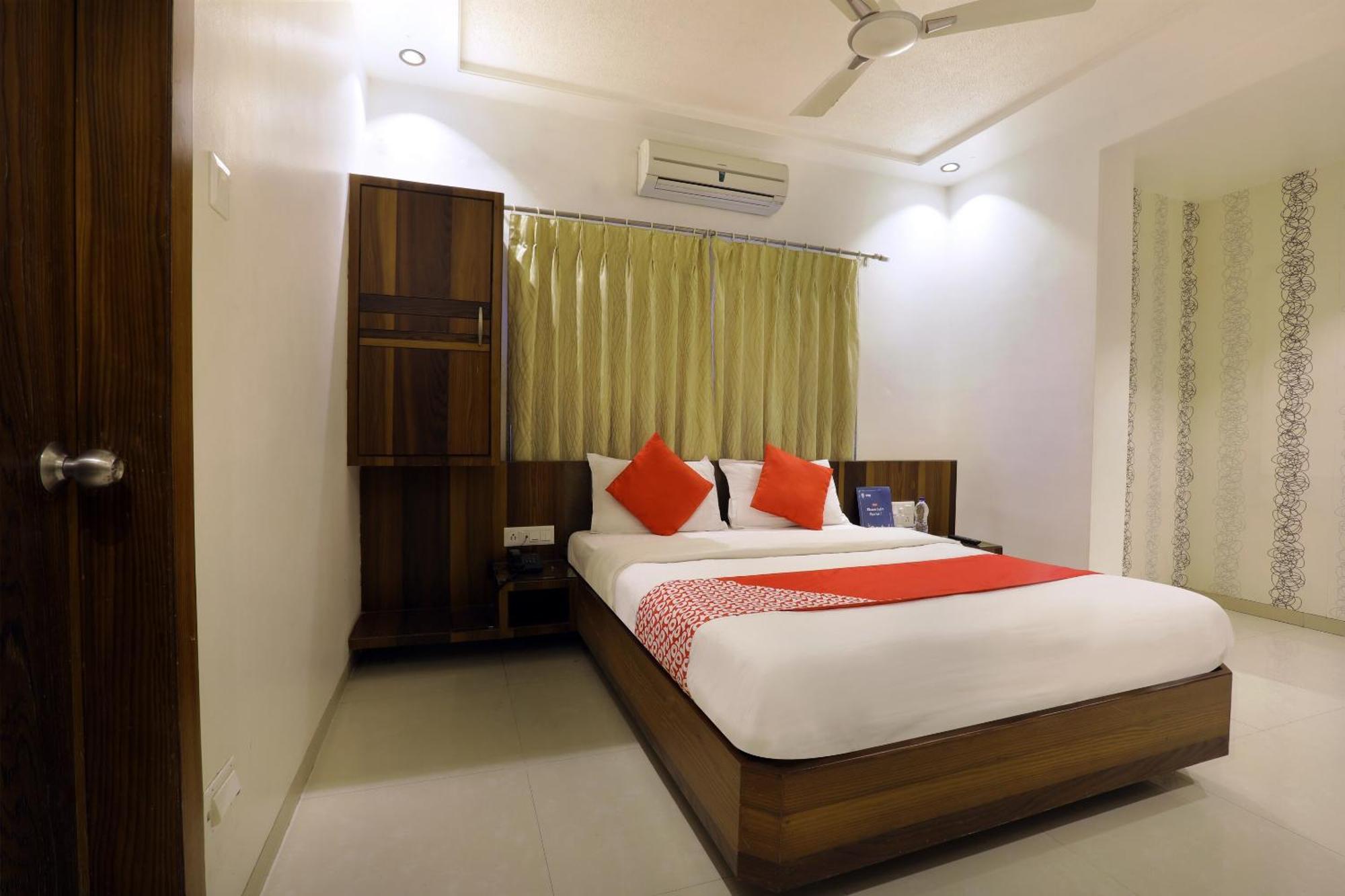 Collection O Satyan Inn Shirdi Exterior photo